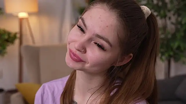 Snapshot of CherrylReid chatting on December 20, 2024, 2:41 am CherrylReid online show from December 20, 2024, 2:41 am