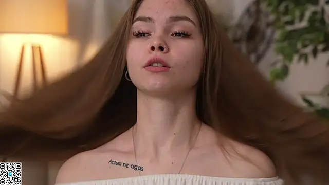 Snapshot of CherrylReid chatting on December 1, 2024, 8:47 pm CherrylReid online show from December 1, 2024, 8:47 pm