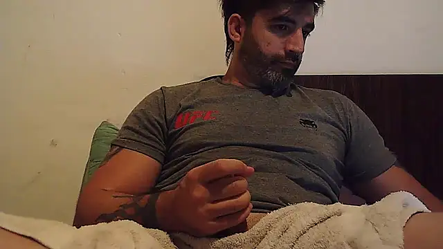 Snapshot of ozzypsico13 chatting on January 11, 2026, 3:24 am ozzypsico13 online show from January 11, 2026, 3:24 am