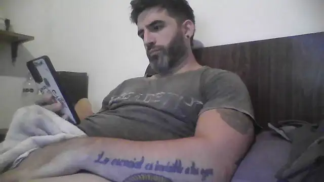 Snapshot of ozzypsico13 chatting on February 1, 2026, 9:13 pm ozzypsico13 online show from February 1, 2026, 9:13 pm