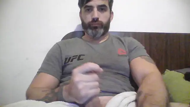 Snapshot of ozzypsico13 chatting on May 27, 2026, 2:30 am ozzypsico13 online show from May 27, 2026, 2:30 am