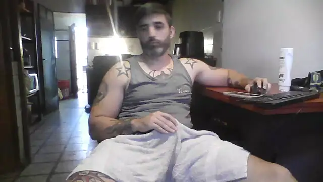 Snapshot of ozzypsico13 chatting on April 4, 2026, 6:58 pm ozzypsico13 online show from April 4, 2026, 6:58 pm
