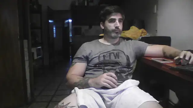 Snapshot of ozzypsico13 chatting on April 17, 2026, 9:17 pm ozzypsico13 online show from April 17, 2026, 9:17 pm