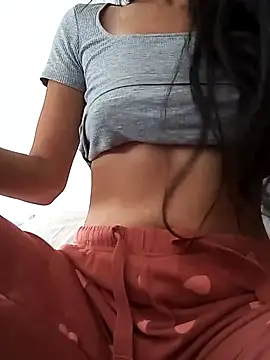 melaniy online show from September 26, 2025, 8:43 am