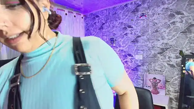 Snapshot of loren_tits24 chatting on February 26, 2026, 11:38 pm loren tits24 online show from February 26, 2026, 11:38 pm