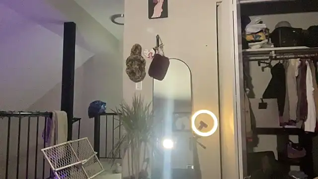 Snapshot of babybimbo chatting on January 12, 2025, 5:24 am babybimbo online show from January 12, 2025, 5:24 am