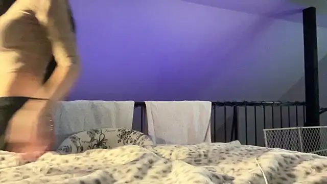 Snapshot of babybimbo chatting on January 28, 2025, 10:12 pm babybimbo online show from January 28, 2025, 10:12 pm