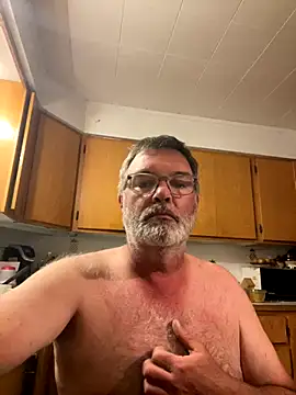 Snapshot of Frenchpoo chatting on September 19, 2025, 6:28 am Frenchpoo online show from September 19, 2025, 6:28 am