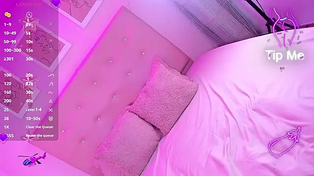 EIMY BRIGHT online show from November 5, 2025, 2:31 pm