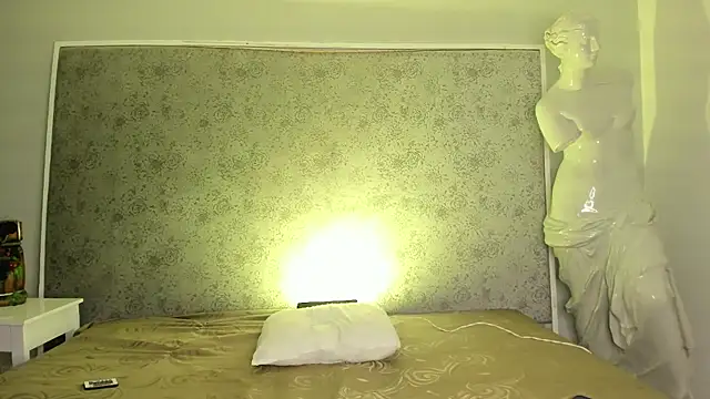 Snapshot of Ari_sunshine_ chatting on September 18, 2025, 5:54 am Ari sunshine online show from September 18, 2025, 5:54 am