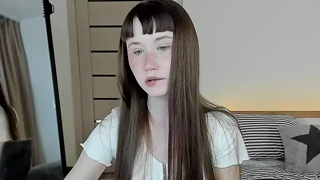 Snapshot of Stella_Sunny chatting on April 3, 2026, 1:34 am Stella Sunny online show from April 3, 2026, 1:34 am