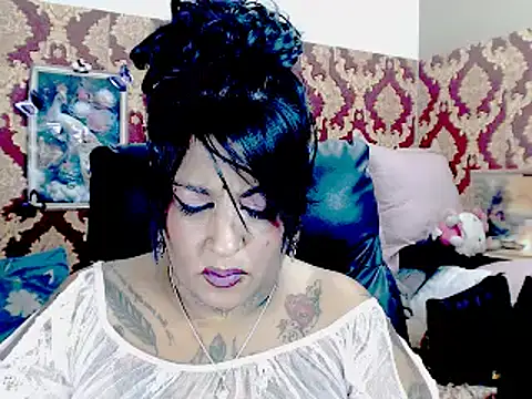 Indiancatz2 online show from October 26, 2025, 2:39 pm