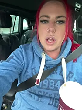 Snapshot of redxxxvixen chatting on February 20, 2026, 1:46 pm redxxxvixen online show from February 20, 2026, 1:46 pm