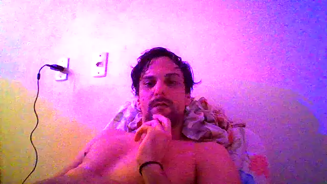 couplemilk online show from May 4, 2026, 1:42 am