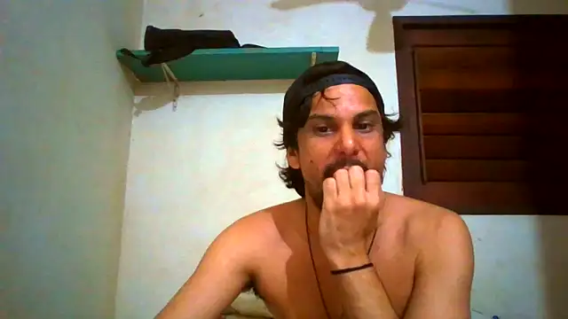 Snapshot of couplemilk chatting on June 22, 2026, 8:39 pm couplemilk online show from June 22, 2026, 8:39 pm