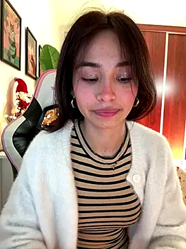 Adriennesexxx online show from November 18, 2025, 6:11 pm