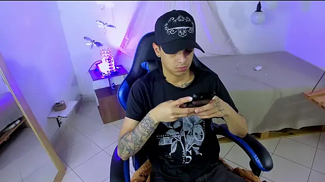 Snapshot of Brand_habes chatting on February 24, 2026, 3:51 am Brand habes online show from February 24, 2026, 3:51 am