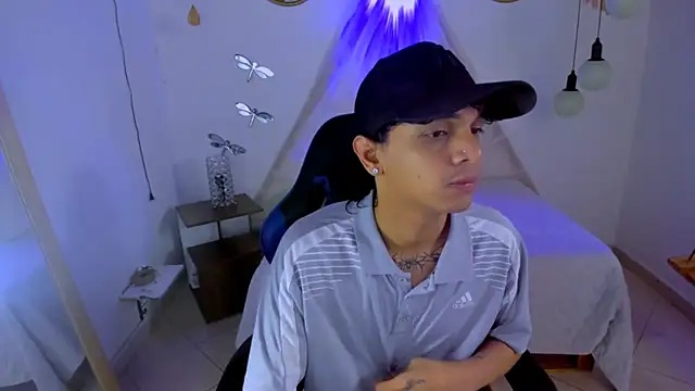 Snapshot of Brand_habes chatting on November 26, 2025, 11:32 am Brand habes online show from November 26, 2025, 11:32 am