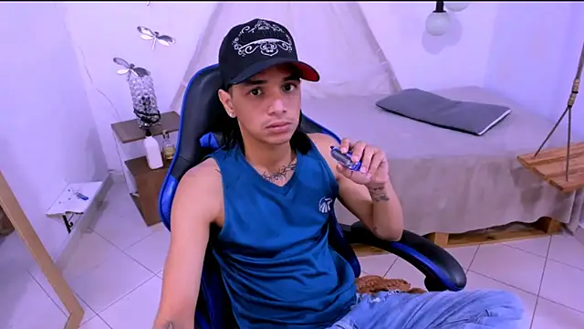 Snapshot of Brand_habes chatting on February 7, 2026, 6:32 am Brand habes online show from February 7, 2026, 6:32 am