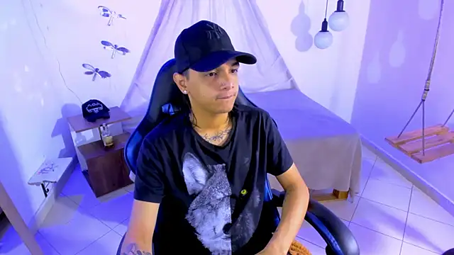 Snapshot of Brand_habes chatting on January 12, 2026, 9:49 am Brand habes online show from January 12, 2026, 9:49 am