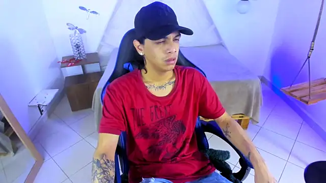 Snapshot of Brand_habes chatting on December 18, 2025, 6:29 am Brand habes online show from December 18, 2025, 6:29 am