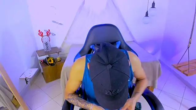 Snapshot of Brand_habes chatting on December 23, 2025, 4:45 am Brand habes online show from December 23, 2025, 4:45 am