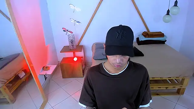 Snapshot of Brand_habes chatting on October 26, 2025, 6:25 am Brand habes online show from October 26, 2025, 6:25 am