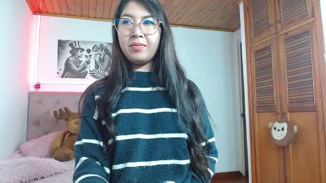 tifanny-squirt online show from October 10, 2025, 1:45 pm