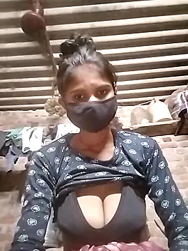 Ritu-0143 online show from April 13, 2026, 5:00 am