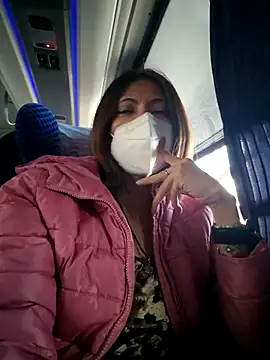 Snapshot of Lunababymylove chatting on September 22, 2025, 6:47 pm Lunababymylove online show from September 22, 2025, 6:47 pm