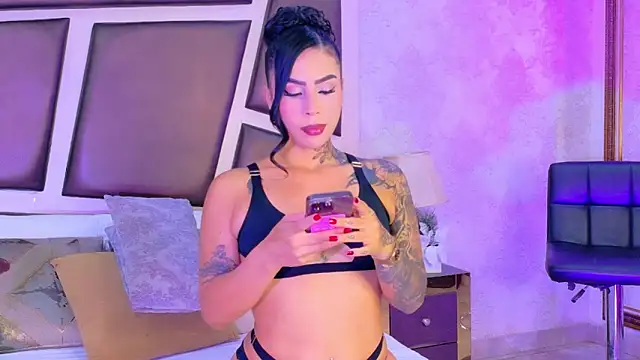 GiahDaniels online show from June 3, 2026, 1:39 am