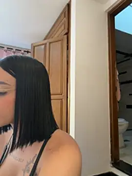 Snapshot of AngelineConnor chatting on April 13, 2026, 10:14 pm AngelineConnor online show from April 13, 2026, 10:14 pm