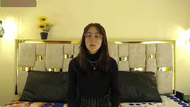 ling ling24 online show from March 18, 2025, 3:12 am