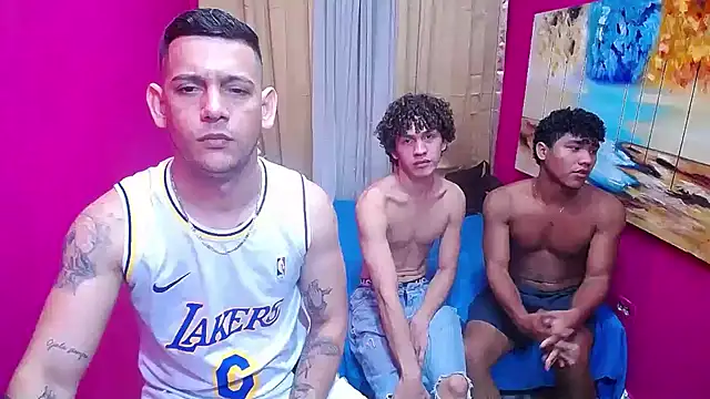 Snapshot of hugecocks_hot chatting on January 14, 2026, 11:41 pm hugecocks hot online show from January 14, 2026, 11:41 pm