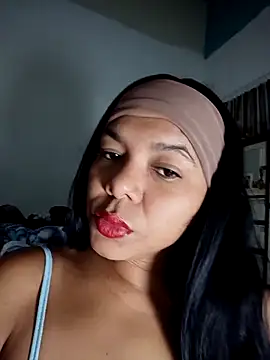 DIORA Latina online show from January 18, 2026, 8:45 pm