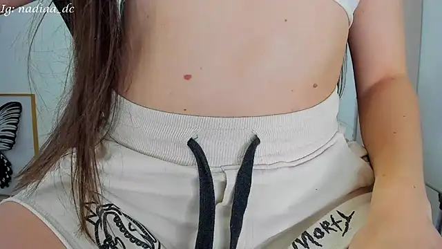 Snapshot of Nadiaa_ chatting on March 10, 2025, 4:07 am Nadiaa online show from March 10, 2025, 4:07 am