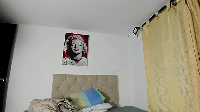 Vahiolet smith online show from October 4, 2025, 3:08 am