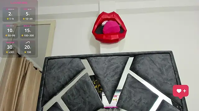 Snapshot of Vahiolet_smith chatting on December 20, 2025, 3:42 am Vahiolet smith online show from December 20, 2025, 3:42 am