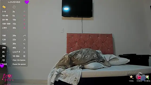 Snapshot of Vahiolet_smith chatting on January 9, 2026, 3:35 am Vahiolet smith online show from January 9, 2026, 3:35 am