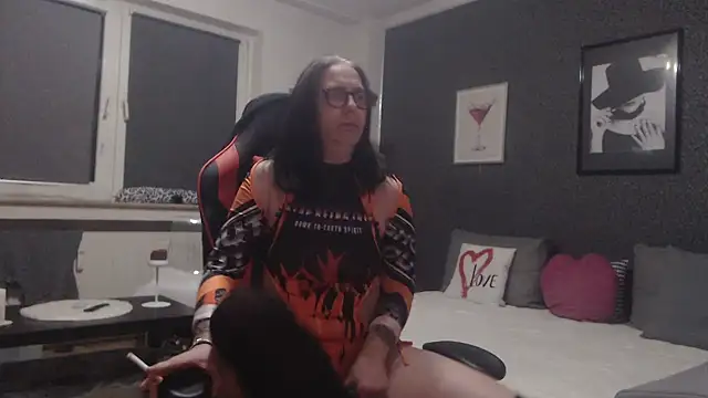 EiskalterEngel74 online show from February 15, 2025, 9:49 pm