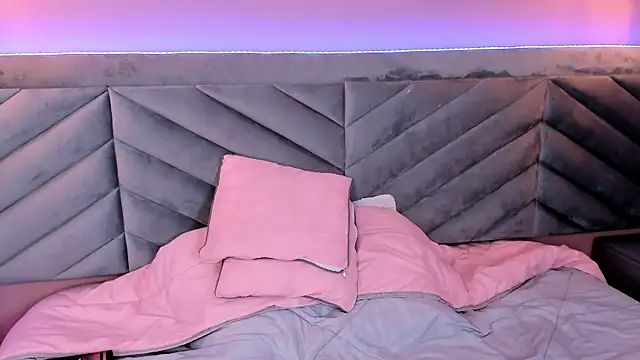 Ary thompson   online show from January 30, 2025, 11:13 pm