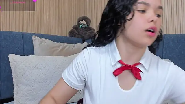 angeline teen online show from September 17, 2025, 12:07 pm