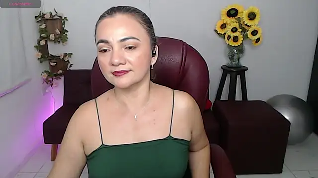 Snapshot of Ghada_milf chatting on March 25, 2026, 10:52 pm Ghada milf online show from March 25, 2026, 10:52 pm