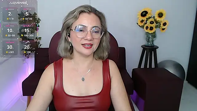 Snapshot of Ghada_milf chatting on April 24, 2026, 11:07 pm Ghada milf online show from April 24, 2026, 11:07 pm