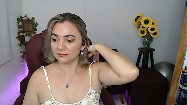 Snapshot of Ghada_milf chatting on May 15, 2026, 11:58 pm Ghada milf online show from May 15, 2026, 11:58 pm