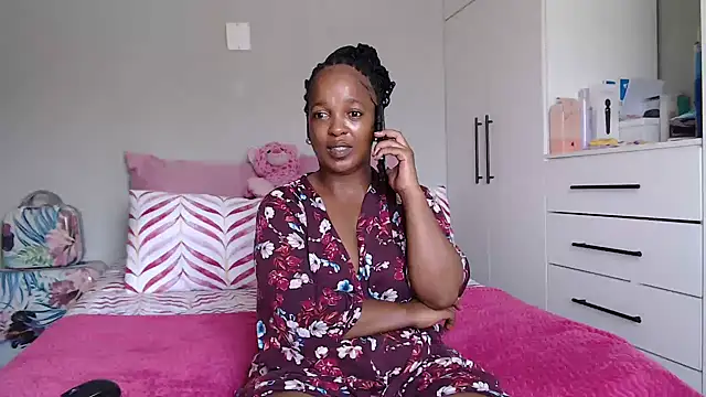 Snapshot of Amberbela chatting on March 27, 2026, 10:05 am Amberbela online show from March 27, 2026, 10:05 am