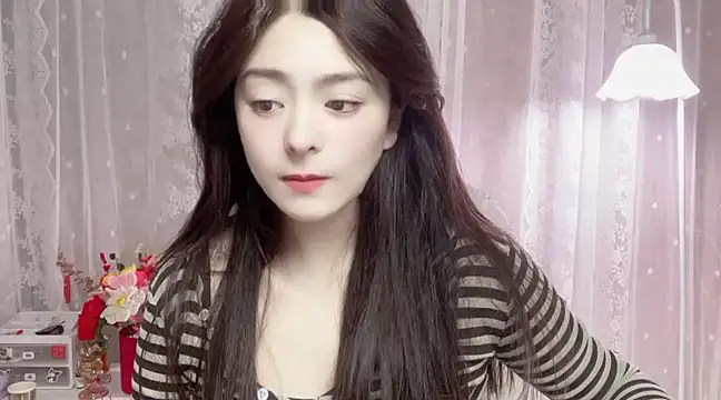 dream-77 online show from February 14, 2025, 8:48 pm