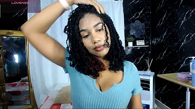 Hillary queen online show from October 29, 2025, 6:18 pm