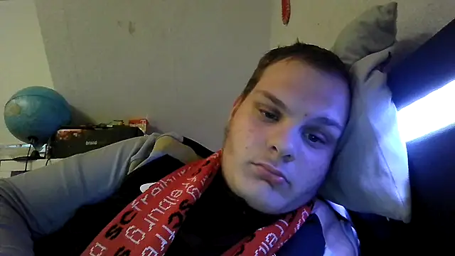 Nicolasjlhkjzl online show from May 13, 2026, 6:48 pm