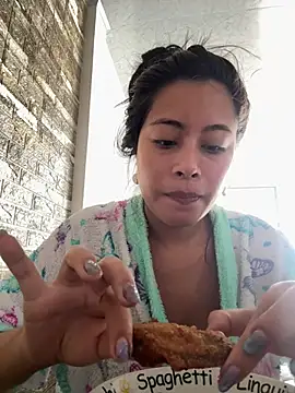 Camilaperson online show from February 12, 2026, 2:17 pm